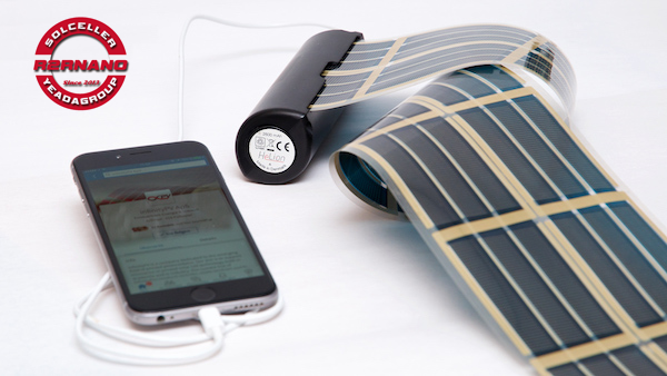 InfinityPV HeLi-on 卷轴式便携式太阳能充电宝